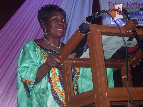 LA MINISTRE KOLANI-YENTCHARE A LANCE LA 41 EME JOURNEE INTERNATIONALE DE LA FEMME