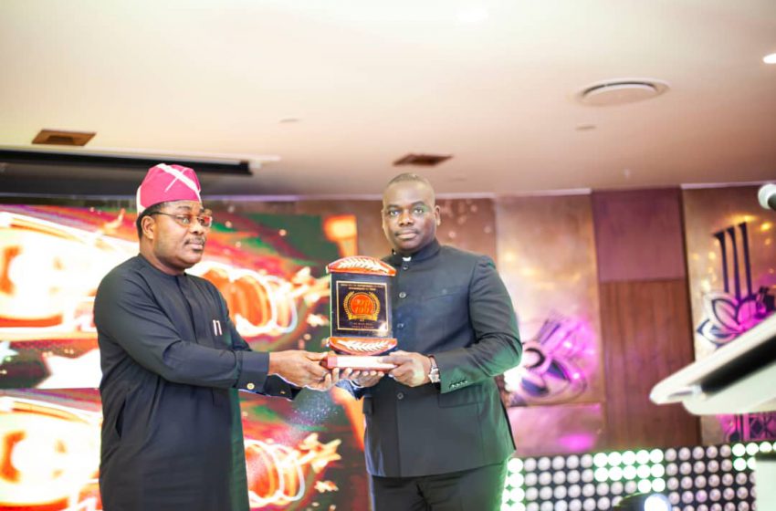 Gala Top 100 Togo 2022 : EEBTP primée pour son dynamisme