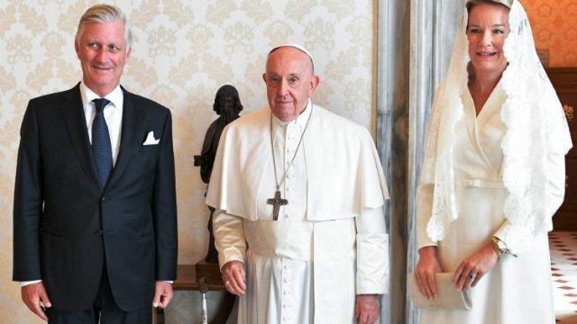 Le Roi des Belges et son épouse reçus par le Pape François