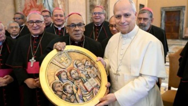 Le Pape appelle les évêques du Pérou à vivre «à la manière des Apôtres»