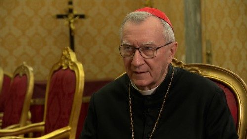 Le cardinal Parolin inquiet face à la tragédie sans fin en Iran