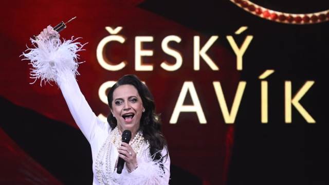 Reine de la pop tchèque, Lucie Bílá fête ses 60 ans