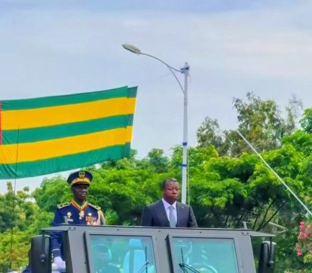 66è anniversaire de l’indépendance : Une parade militaire, paramilitaire et civile sous le regard de Faure Gnassingbé
