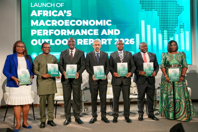 La résilience économique de l’Afrique tient bon malgré les vents contraires mondiaux, selon un nouveau rapport de la Banque africaine de développement