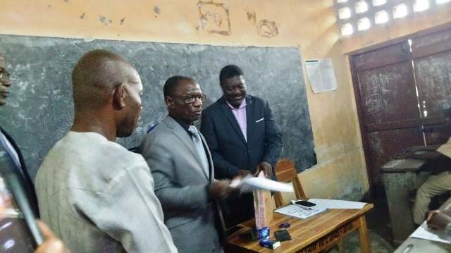 BEPC 2026 : le ministre Mama Omorou constate le bon déroulement des épreuves dans le Grand Lomé