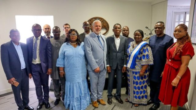 France : le délégué général de l’AIMF reçoit une délégation togolaise