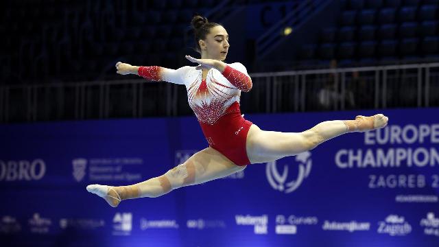 Lena Bickel 8e de la finale au sol des Européens