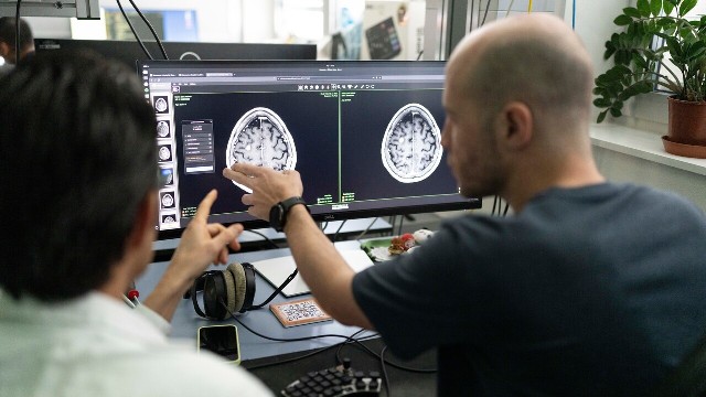 « La Suisse est prête à collaborer avec le reste du monde pour assurer la fiabilité des données de l&rsquo;IA »