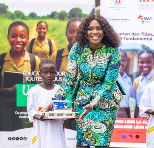 Togo/SWEDD+ : 2ème campagne de distribution des kits scolaires au profit des jeunes filles