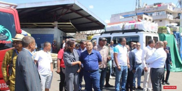 Une réhabilitation urgente de la gare routière d’Ampasampito annoncée pour sécuriser les usagers et les riverains 