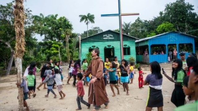Le cardinal Czerny encourage la mission de l&rsquo;Église en Amazonie