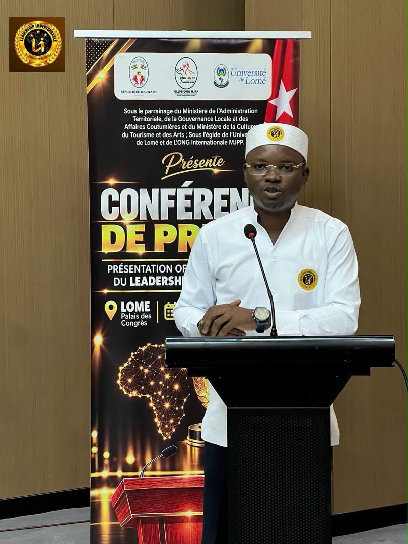 LE TOGO AU RENDEZ-VOUS DE L’INNOVATION INTELLECTUELLE : JOHANESS MAKOUVIA PRÉSENTE LE LEADERSHIP IMPERTURBABLE, UN NOUVEAU RÉFÉRENTIEL À VOCATION INTERNATIONALE