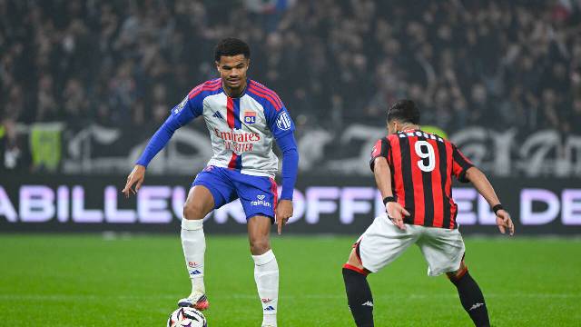 Zachary Athekame délivre un caviar et Lyon prend la tête