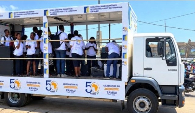 EAMAU : une caravane ouvre le cinquantenaire sur les rues de Lomé